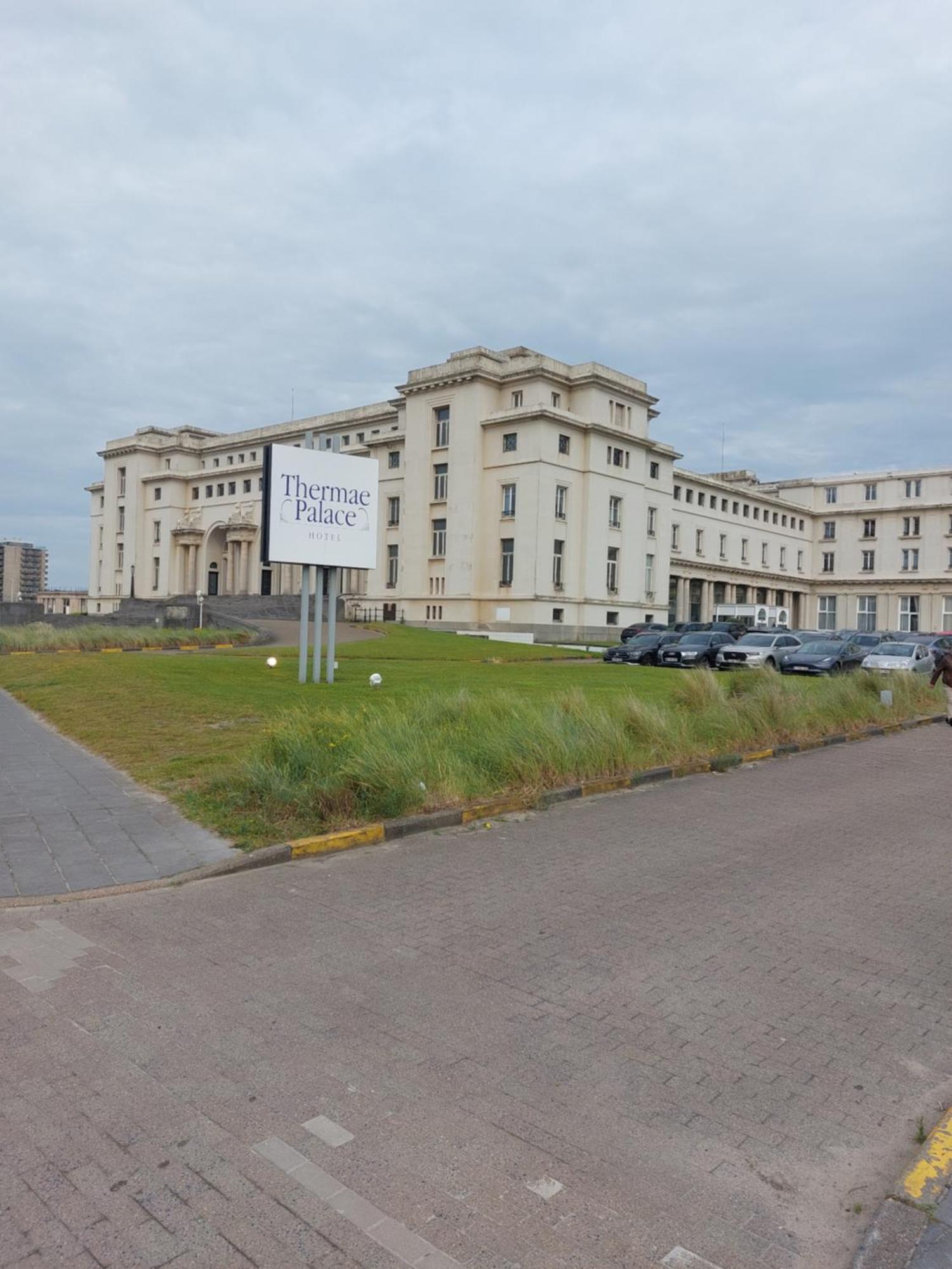 Bonelly Apartment Остенде Екстериор снимка