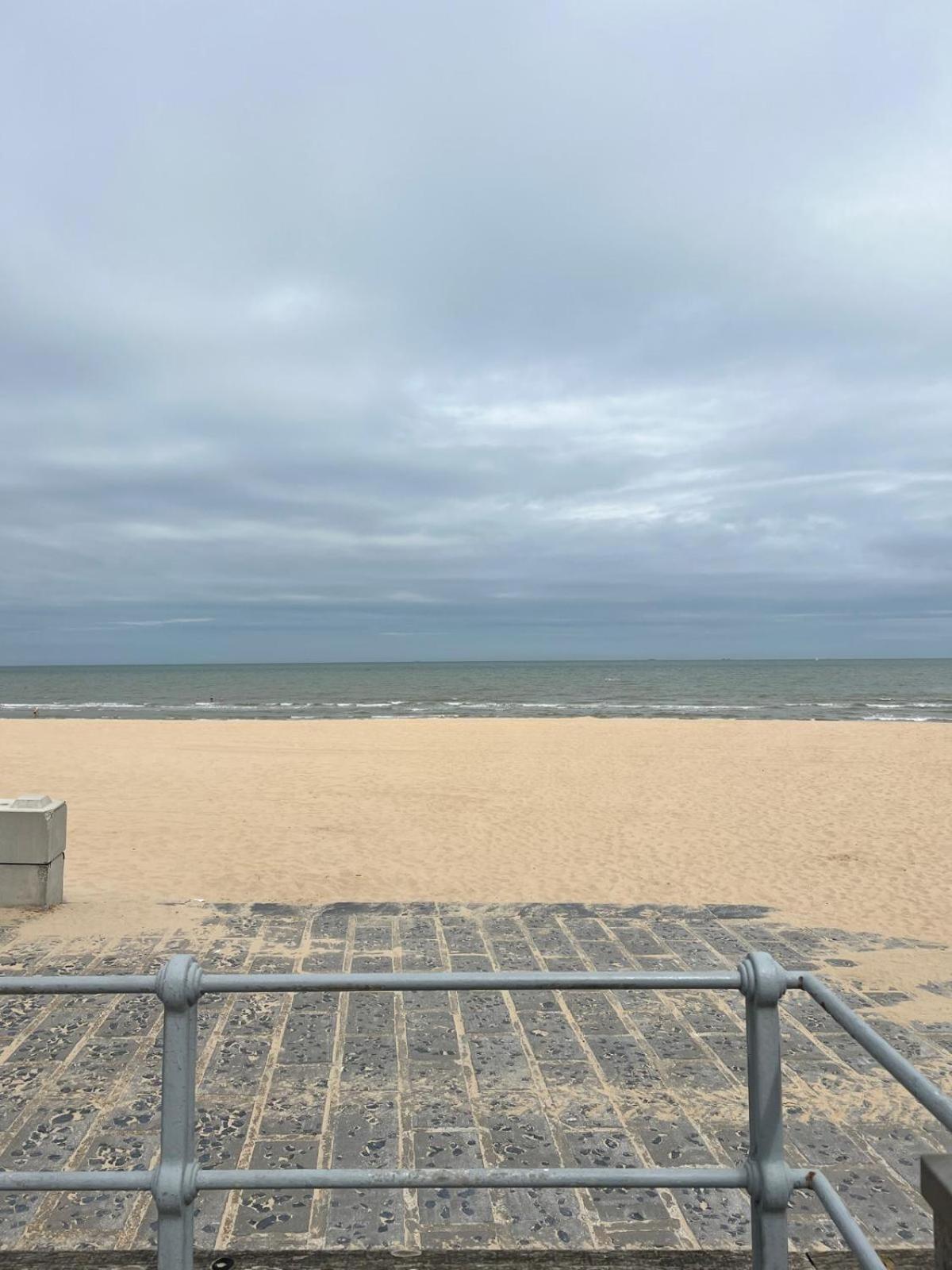 Bonelly Apartment Остенде Екстериор снимка